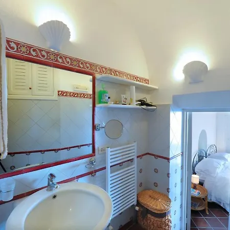 Sleeps 5 Air Con Wifi Praiano