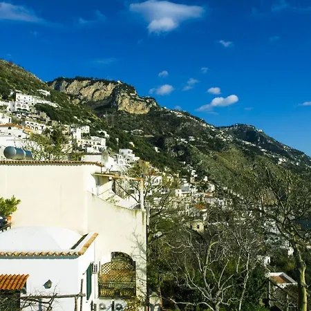 Holiday home Sleeps 5 Air Con Wifi *