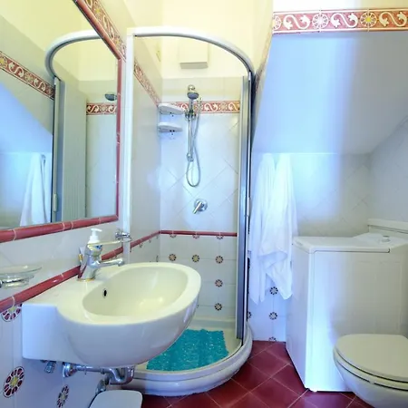 Holiday home Sleeps 5 Air Con Wifi Praiano