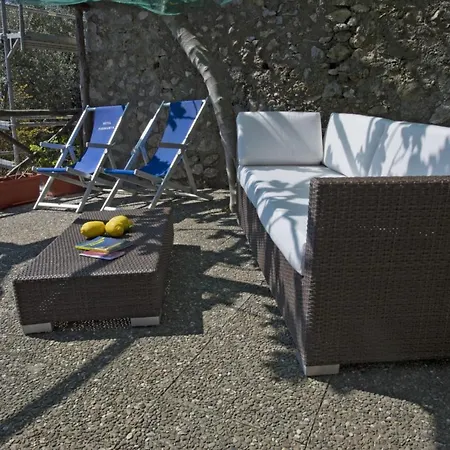 Sleeps 5 Air Con Wifi Holiday home